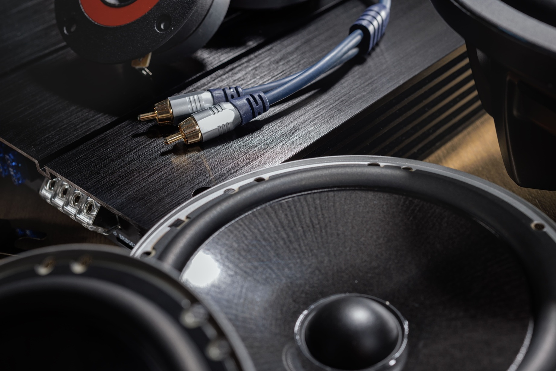 Autoozvučení – montáž car audio systémů
